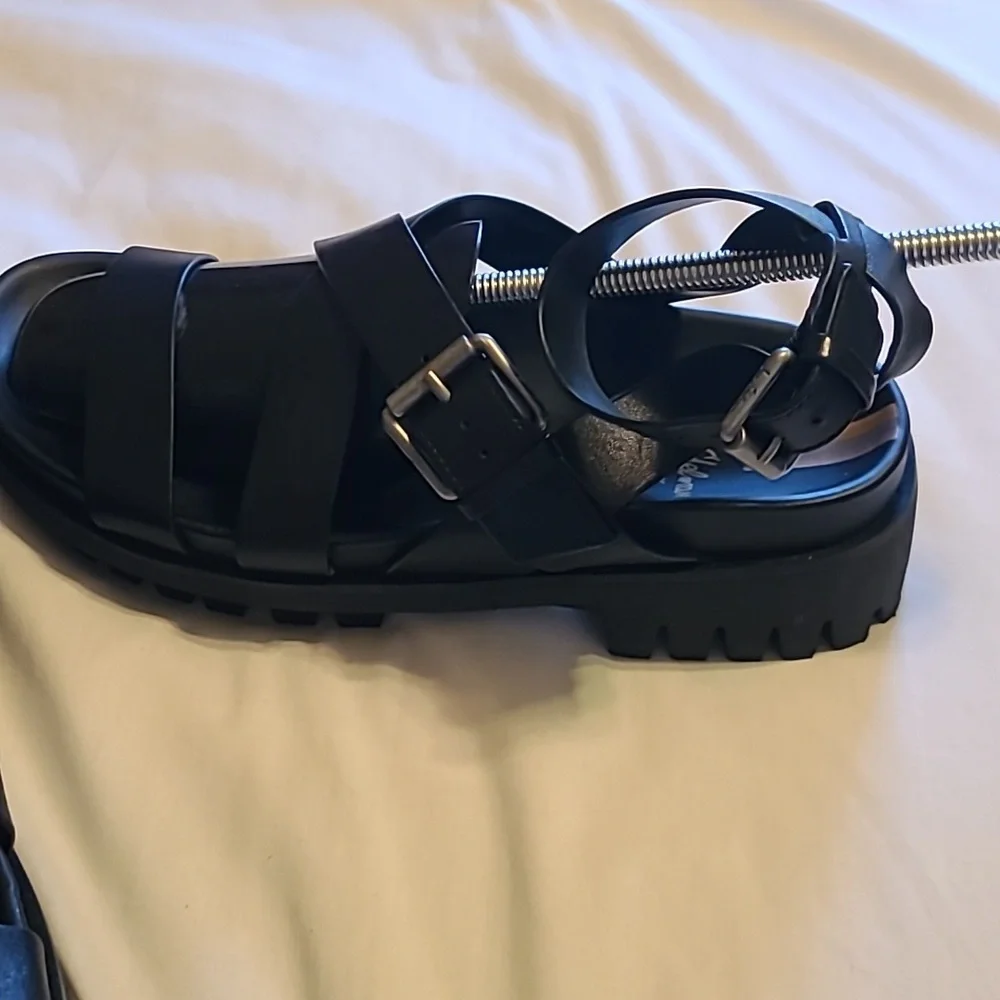 ELEANORA DOUBLE BUCKLE SANDAL